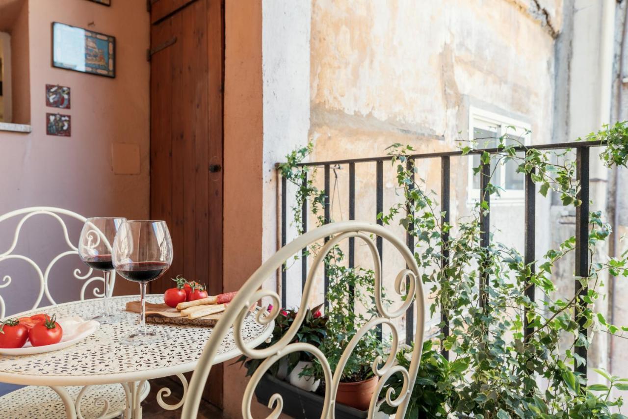 Domus Quiritum Charming, Appartamento D'Epoca A Campo De' Fiori 로마 외부 사진